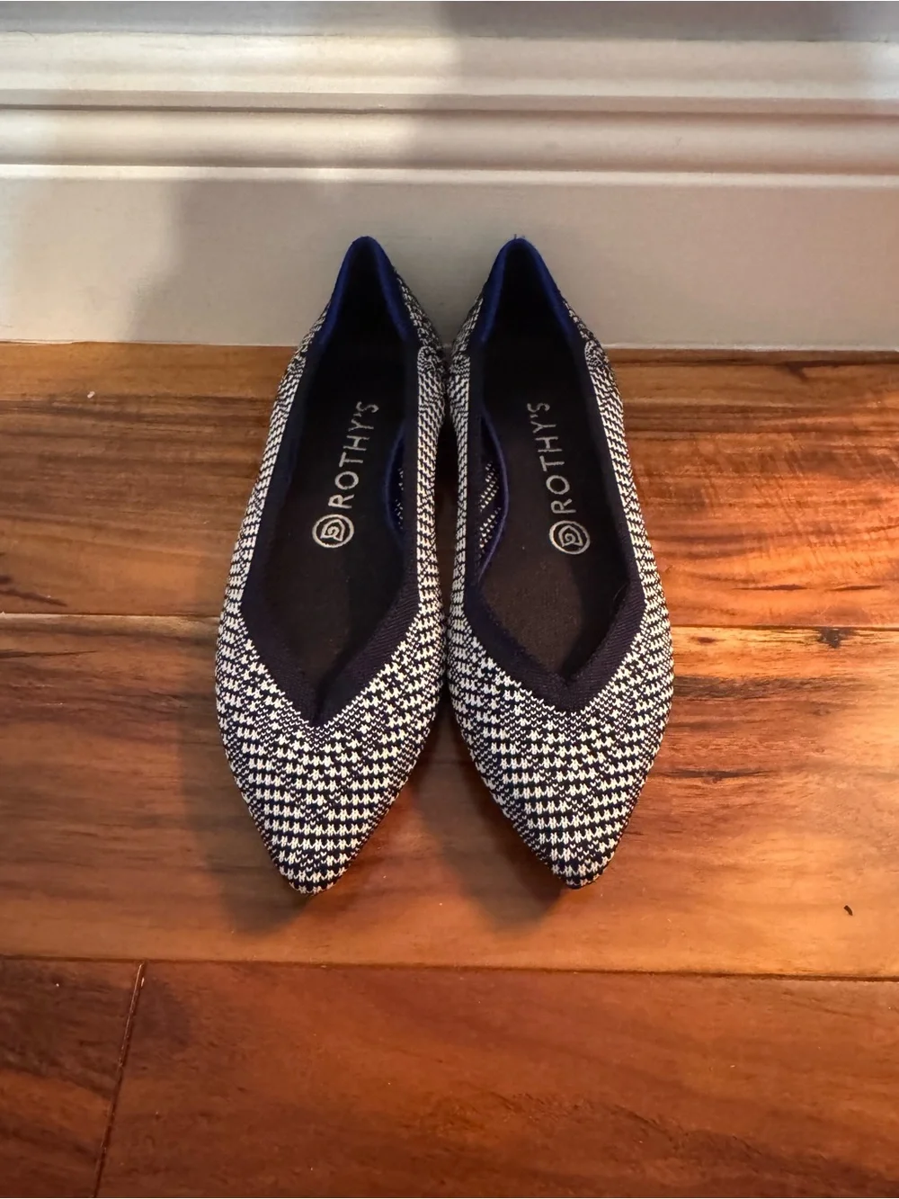 Rothy's Navy and White Pointed Knit Flats